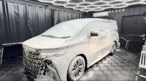 【埼玉県寄居町】トヨタ 40アルファードに徹底リセット洗車施工