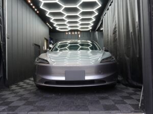 【群馬県前橋市】新車 テスラ Model 3 フルパックダイヤモンドコーティング施工｜GARACORT BASE